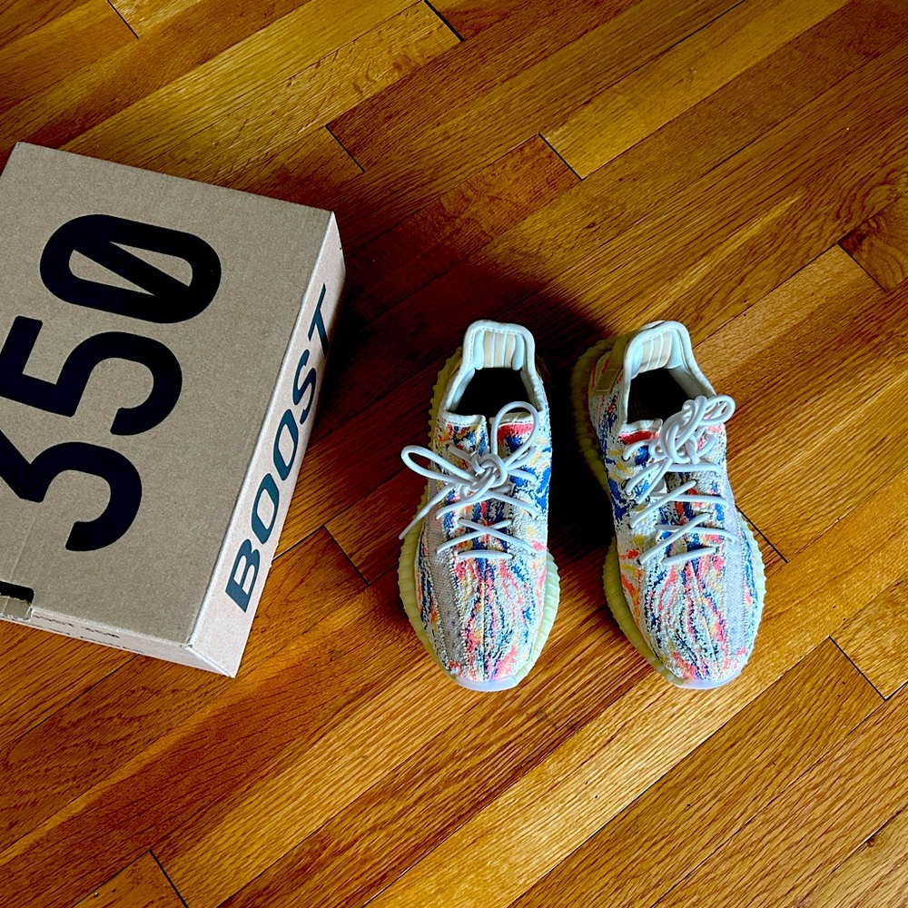 Yeezy Adidas Sneakers